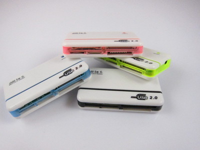 多功能讀卡器 電腦3C數碼產品批發代理網絡直銷B038 六卡槽讀卡器全面解析